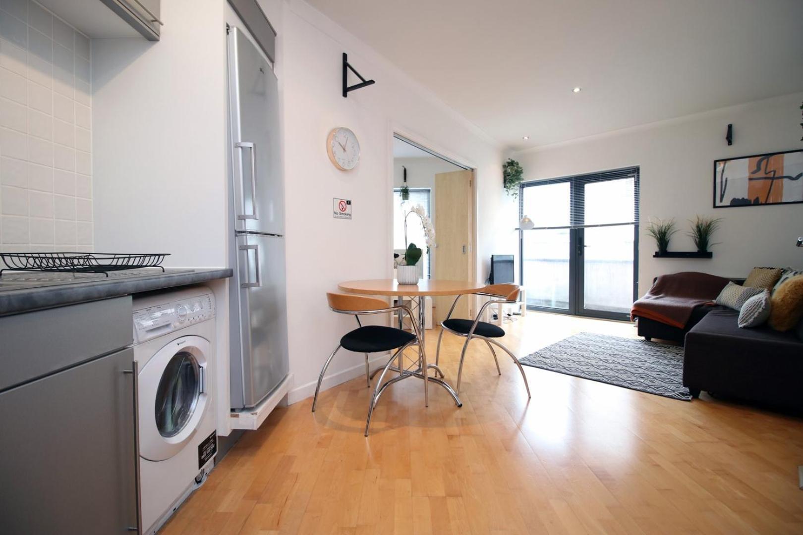 קארדיף Centrally Located Spacious 2Br | Cohost Partners מראה חיצוני תמונה