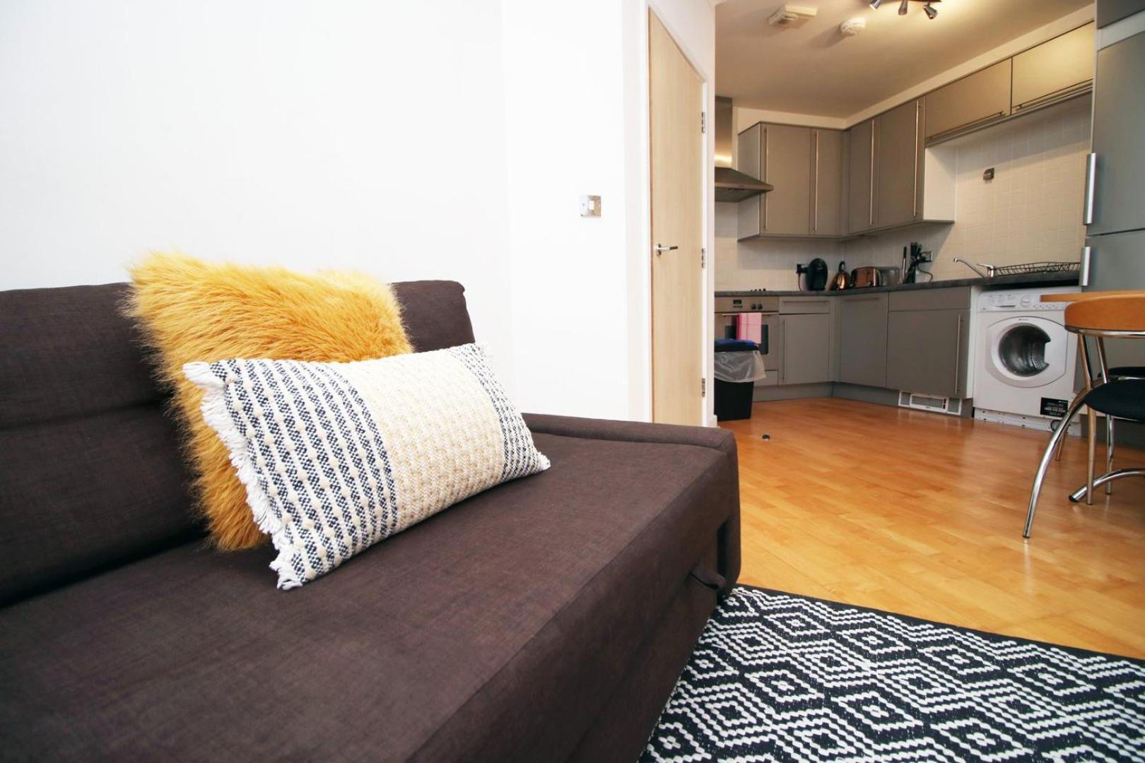 קארדיף Centrally Located Spacious 2Br | Cohost Partners מראה חיצוני תמונה