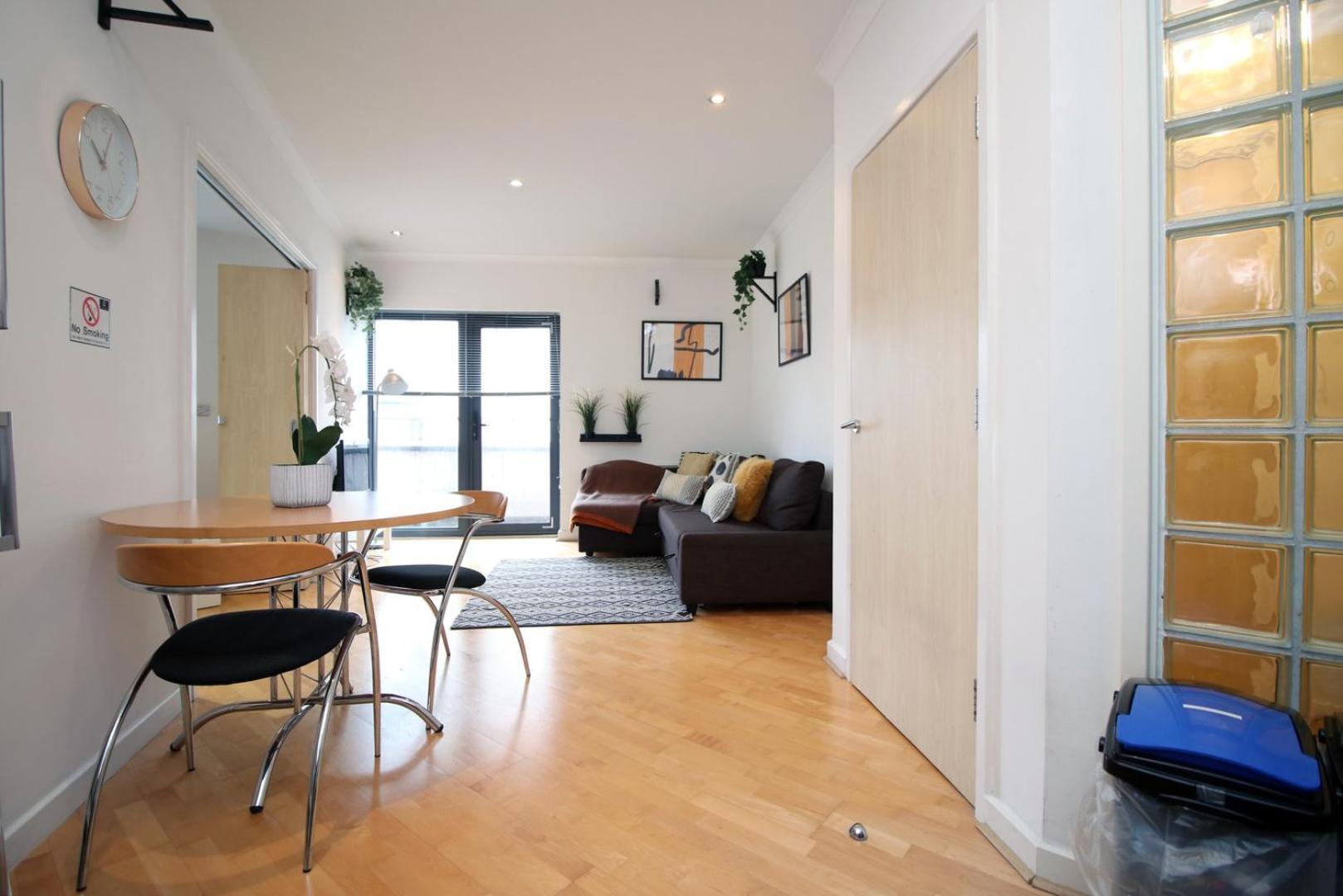 קארדיף Centrally Located Spacious 2Br | Cohost Partners מראה חיצוני תמונה