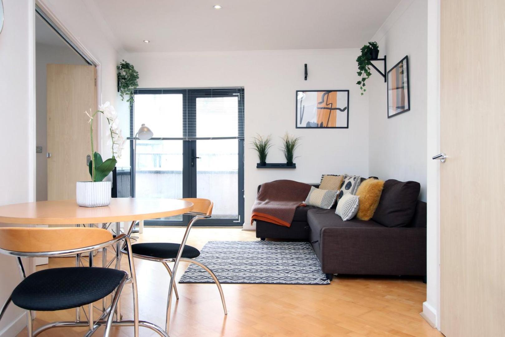 קארדיף Centrally Located Spacious 2Br | Cohost Partners מראה חיצוני תמונה